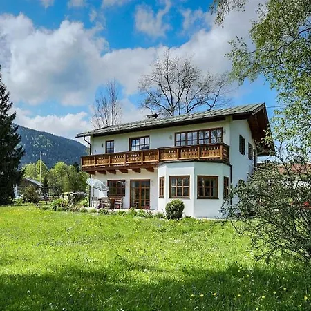 Langwieder Apartment *